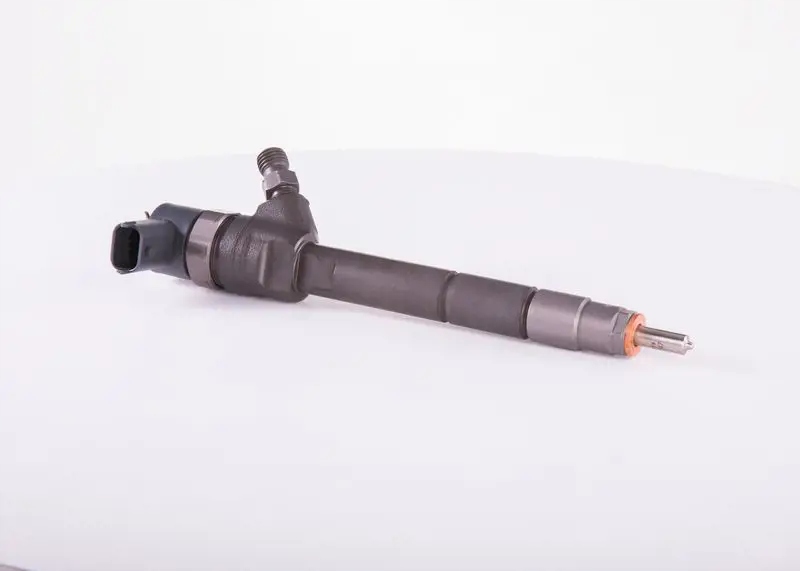 Sada 4 ks vstřikovačů Bosch — Renault Trafic 2.3 CDTI, En stock, con impuesto — foto 8 z 11