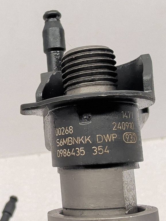 BMW X3 sada 4 ks použitých vstřikovačů Bosch 0986435354, En stock, con impuesto — foto 8 z 8