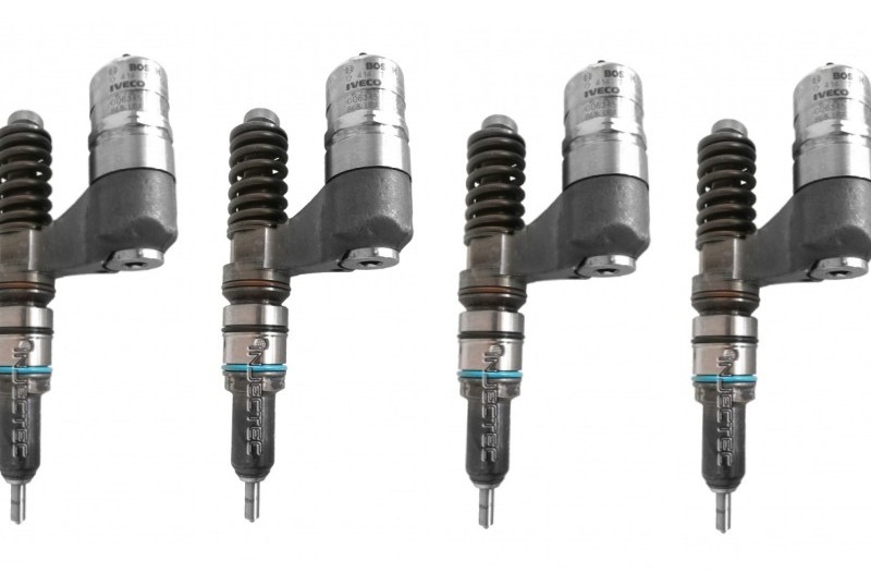 Bosch juego de 4 inyectores 0986441103