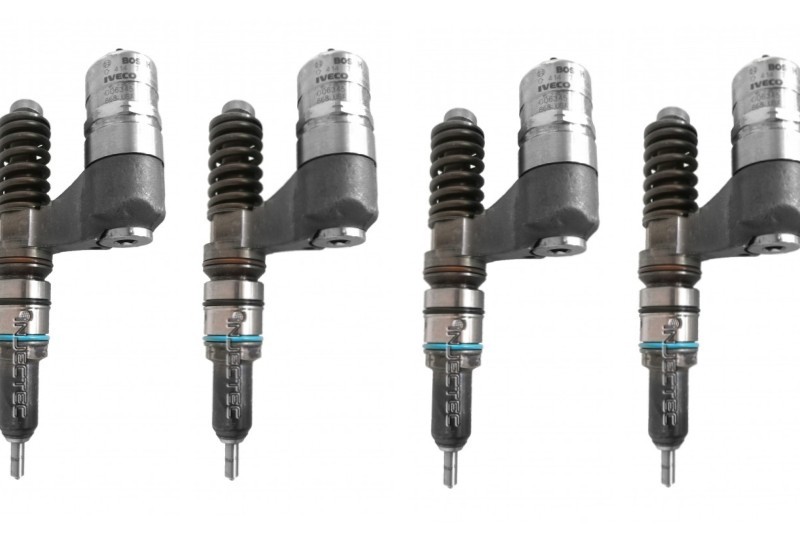 Bosch juego de 4 inyectores 0414701006