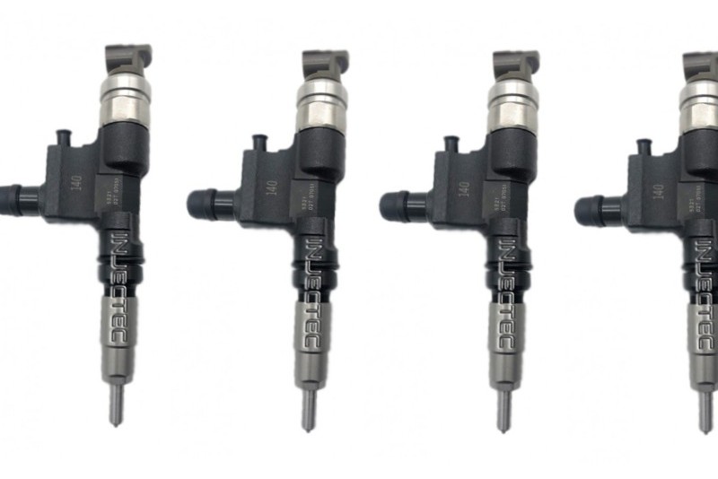 Denso juego de 4 inyectores 1153004150