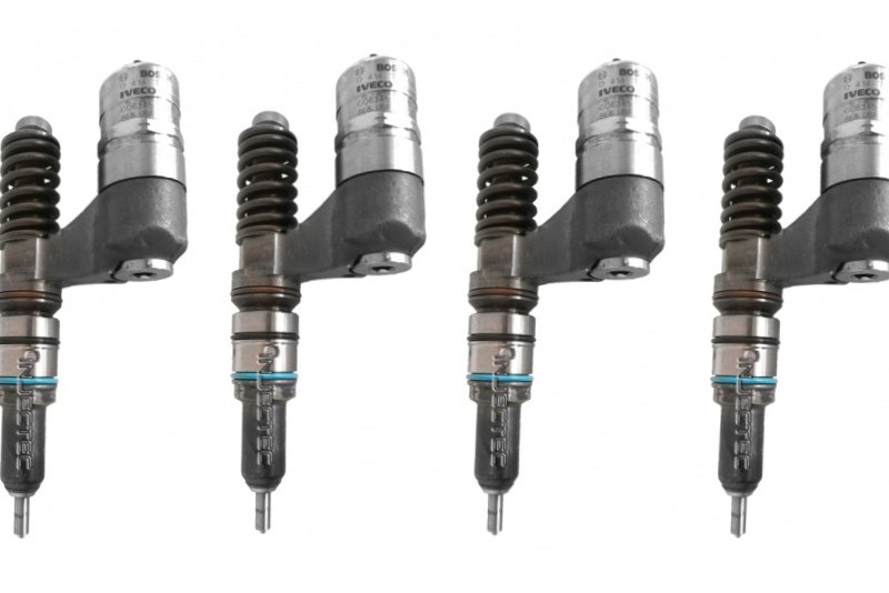 Bosch juego de 4 inyectores 0414700006